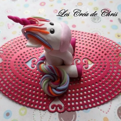 Licorne personnage en fimo.