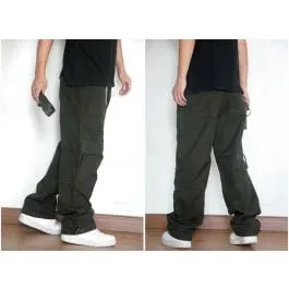 Pantalon large baggy style cargo en toile avec multiples poches