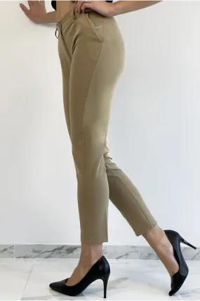 Pantalon slim camel avec poches style working girl