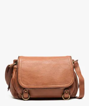 sac femme forme besace avec details zippes marron vif sacs bandouliere