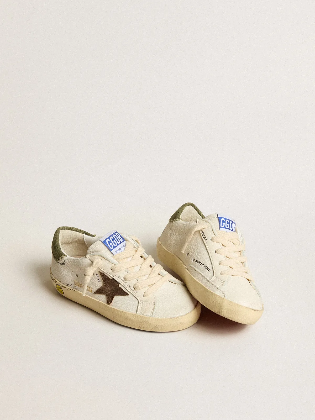 Super-Star Junior en cuir nappa avec étoile en daim et contrefort vert | Golden Goose